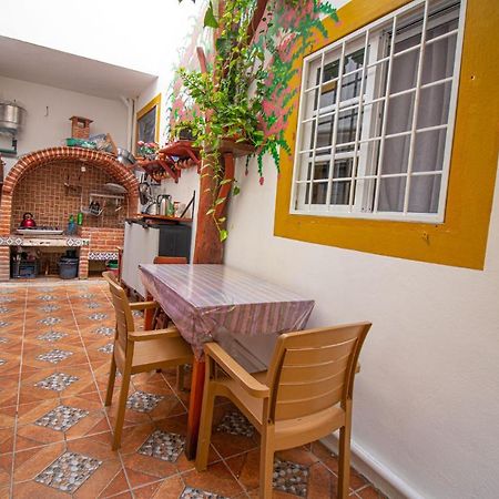 Отель La Casa Del Almendro Плая-дель-Кармен Экстерьер фото